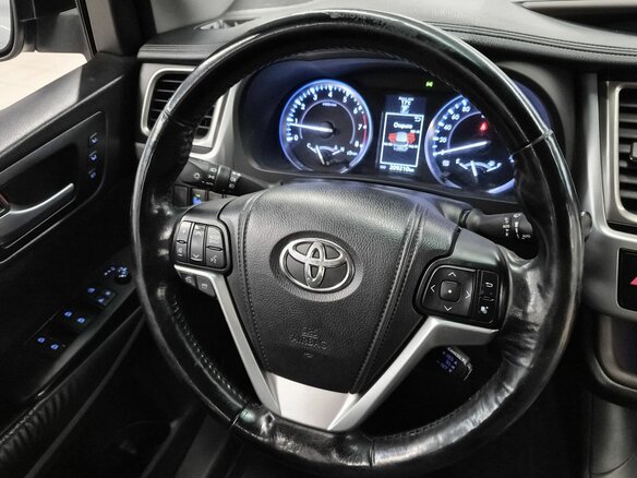 2014 Toyota Highlander III (XU50), серебристый, 2629000 рублей - вид 10