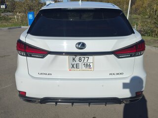 2019 Lexus RX 300 IV Рестайлинг, белый, 5300000 рублей, вид 3