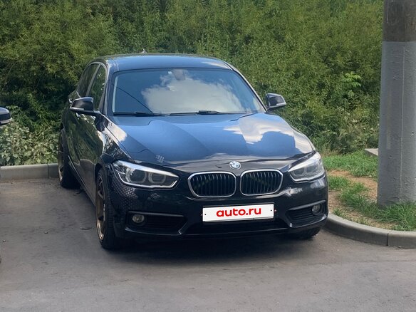 2016 BMW 1 серии 118i II (F20/F21) Рестайлинг, чёрный, 1400000 рублей