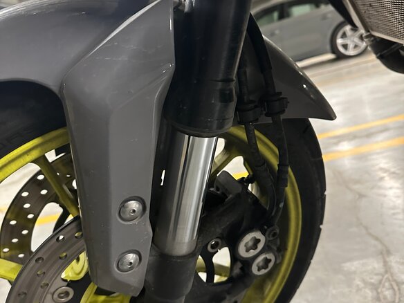 2017 Yamaha MT-09 (FZ-09), серый, 950000 рублей - вид 5