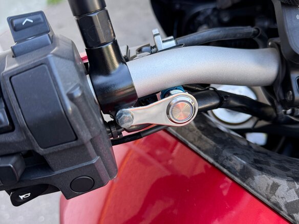 2015 Yamaha MT-09 Tracer (FJ-09), красный, 785000 рублей - вид 14