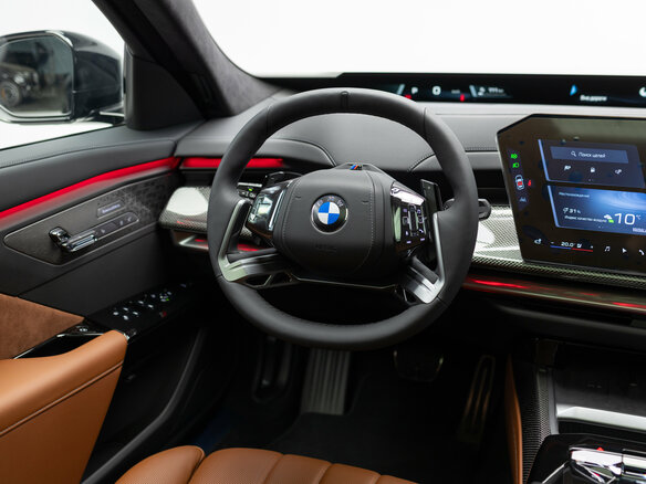 2026 BMW 7 серии 740 xDrive VII (G70) Рестайлинг, чёрный, 26290000 рублей - вид 15