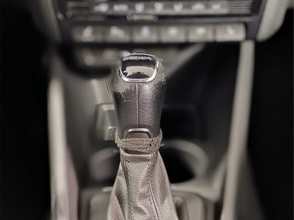 2020 Skoda Rapid II, коричневый, 1545000 рублей - вид 20