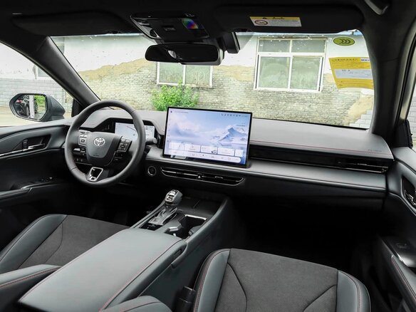 2026 Toyota Camry IX (XV80) China Market, белый - вид 11