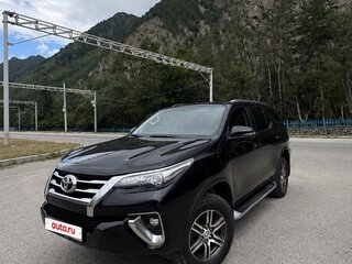 2018 Toyota Fortuner II, чёрный, 2700000 рублей, вид 1