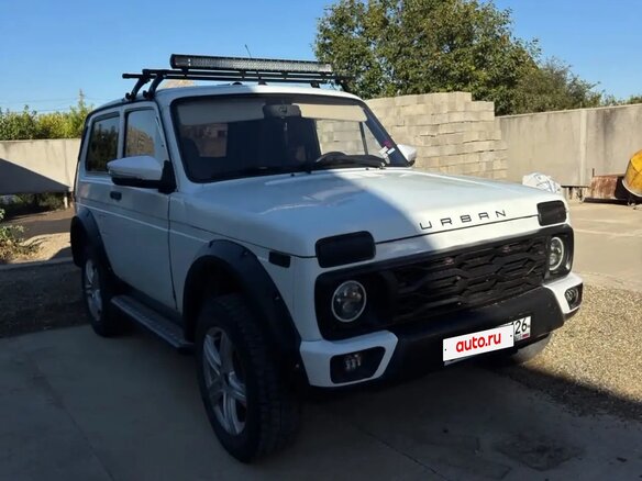 1998 Lada (ВАЗ) 2121 (4x4) I Рестайлинг, белый, 300000 рублей - вид 1