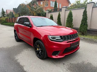 2018 Jeep Grand Cherokee Trackhawk IV (WK2) Рестайлинг, красный, 5950000 рублей, вид 1
