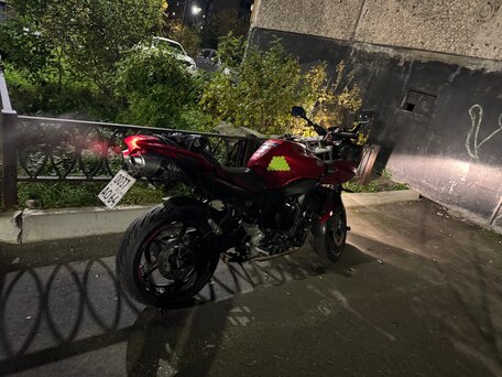 2009 Yamaha FZS600 Fazer, красный, 450000 рублей, вид 5