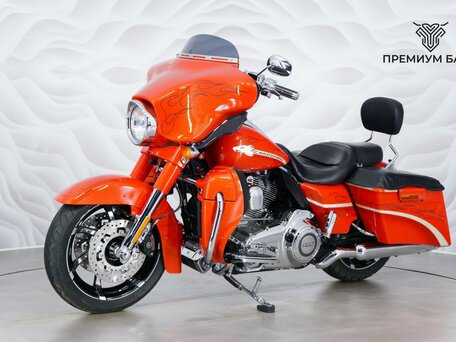 2010 Harley-Davidson CVO Street Glide, красный, 1290000 рублей, вид 3