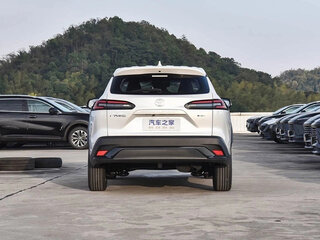2026 Toyota Frontlander I Рестайлинг, белый, 3200205 рублей, вид 3