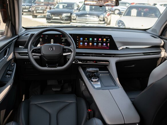 2022 Changan CS75 Plus II, серый, 2050000 рублей - вид 5