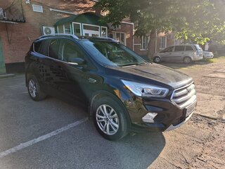 2018 Ford Kuga II Рестайлинг, чёрный, 1690000 рублей, вид 2