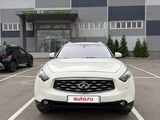 2011 Infiniti FX37 II (S51), белый, 2200000 рублей, вид 3