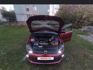 2011 Volkswagen Polo V, красный, 630000 рублей, вид 2