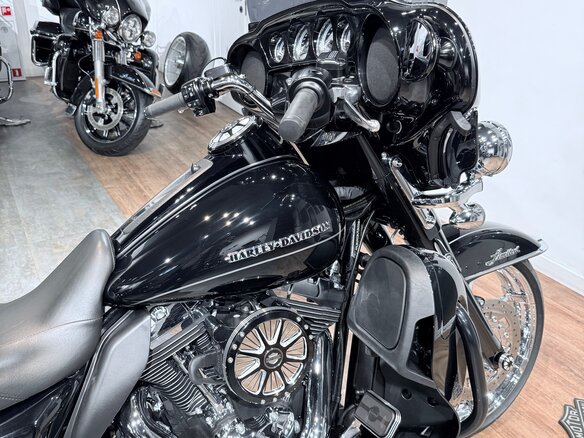 2016 Harley-Davidson Electra Glide, чёрный, 1699000 рублей - вид 12