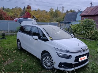 2017 Citroen C4 Picasso Grand II Рестайлинг, белый, 900000 рублей, вид 2