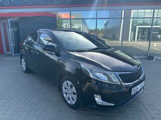 2013 Kia Rio 4-speed III, чёрный, 899900 рублей, вид 2