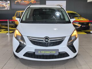 2013 Opel Zafira C, белый, 925000 рублей, вид 2