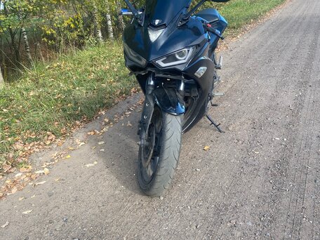 2025 Yamaha FZR250, чёрный, 90000 рублей, вид 5