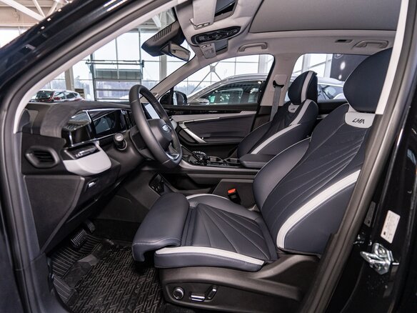 2026 Geely Atlas II, чёрный - вид 8