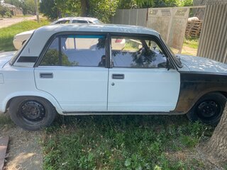 2004 Lada (ВАЗ) 2107, белый, 150000 рублей, вид 2