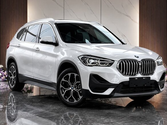 2022 BMW X1 Long 20Li sDrive II (F48) Рестайлинг, белый, 2085010 рублей - вид 4
