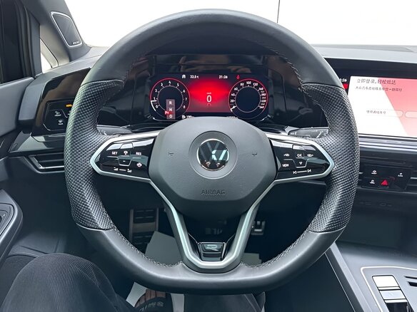 2023 Volkswagen Golf VIII, серый, 1990000 рублей - вид 6
