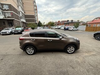 2017 Kia Sportage IV, коричневый, 1635000 рублей, вид 2