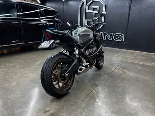 2024 Honda CB 650R, серебристый, 1150000 рублей, вид 1