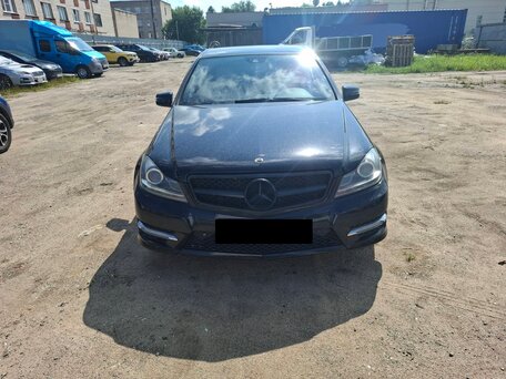 2011 Mercedes-Benz C-Класс 180 III (W204) Рестайлинг, чёрный, 1080000 рублей, вид 2