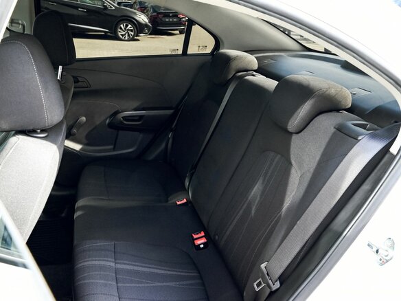 2015 Chevrolet Aveo II, белый, 789000 рублей - вид 15
