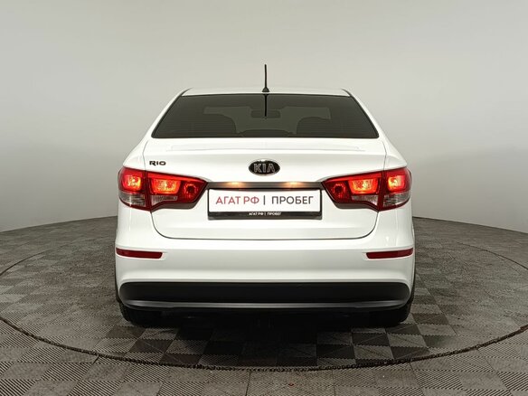 2015 Kia Rio 6-speed III, белый - вид 5