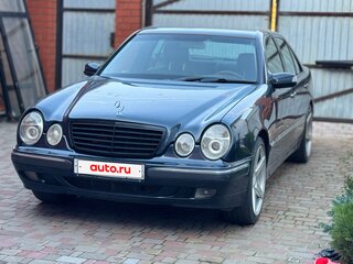 2000 Mercedes-Benz E-Класс 320 II (W210, S210) Рестайлинг, синий, 680000 рублей, вид 5