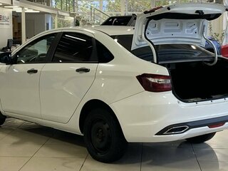 2024 Lada (ВАЗ) Vesta I Рестайлинг (NG), белый, 1200000 рублей, вид 4