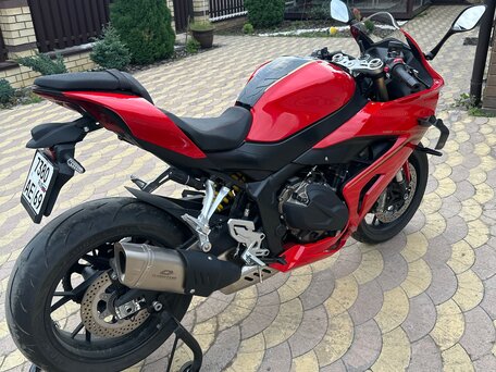 2024 QJMotor SRK 800 RR, красный, 700000 рублей, вид 3