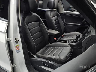2023 Volkswagen Tiguan Allspace II Рестайлинг, белый, 3900000 рублей, вид 5
