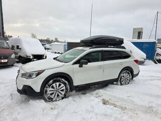 2019 Subaru Outback V Рестайлинг, белый, 2100000 рублей, вид 5