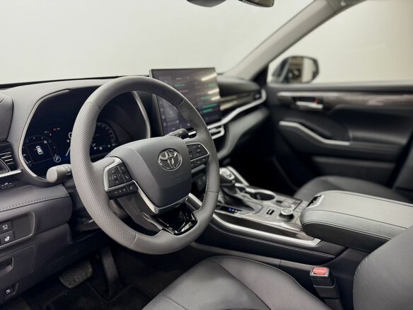 2026 Toyota Highlander IV (XU70), белый, 5700000 рублей - вид 11