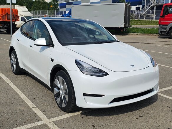 2021 Tesla Model Y Long Range I, белый, 4250000 рублей - вид 1