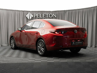 2020 Mazda 3 IV (BP), красный, 2280000 рублей, вид 4