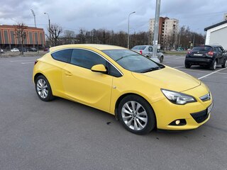 2013 Opel Astra GTC J Рестайлинг, жёлтый, 990000 рублей, вид 2