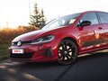 2020 Volkswagen Golf GTI VIII, пурпурный, 2395000 рублей - вид 3