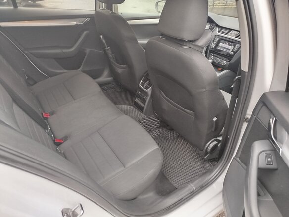 2014 Skoda Octavia III (A7), белый, 1120000 рублей - вид 22