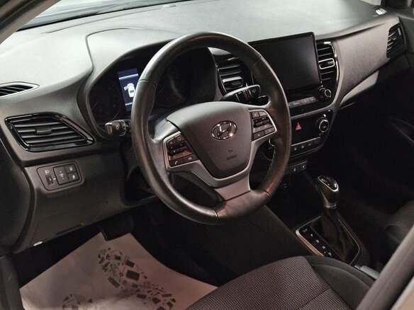2020 Hyundai Solaris II Рестайлинг, серый, 1580000 рублей - вид 13