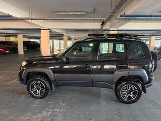 2023 Lada (ВАЗ) Niva Travel I, чёрный, 850000 рублей, вид 3