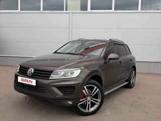 2015 Volkswagen Touareg II Рестайлинг, коричневый, 2320000 рублей, вид 1