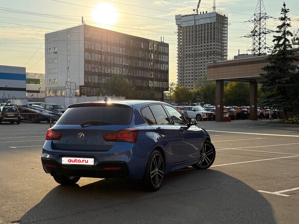 2018 BMW 1 серии 118i II (F20/F21) Рестайлинг 2, синий, 1830000 рублей - вид 3