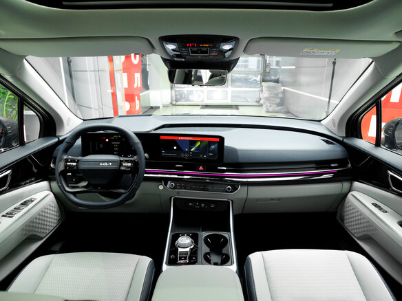 2026 Kia Carnival IV Рестайлинг, чёрный, 7100000 рублей - вид 13