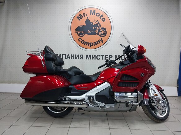 2014 Honda GL 1800 Gold Wing, красный, 1449000 рублей