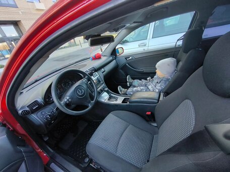2006 Mercedes-Benz C-Класс 180 II (W203) Рестайлинг, красный, 600000 рублей, вид 5